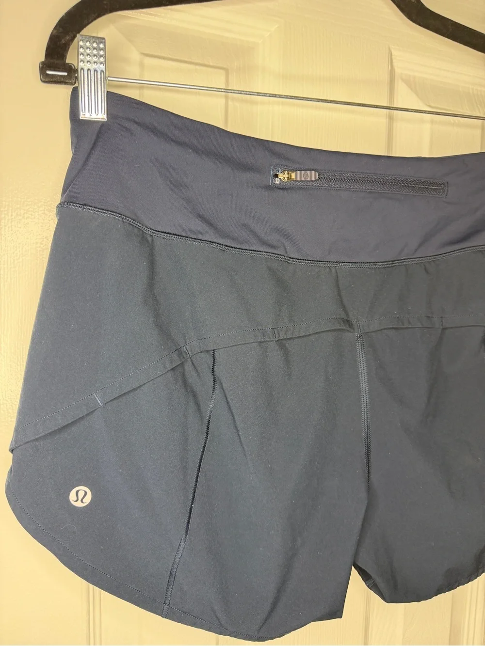Lululemon Speed Up University Michigan Shorts - Picture 3 of 5